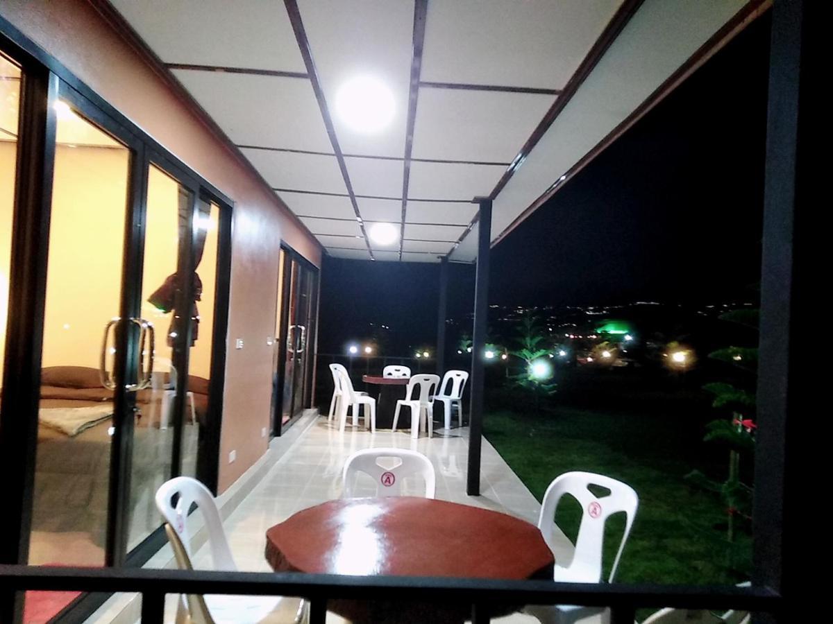 เฟรนด์แคมป์ Villa Khao Kho Exteriör bild