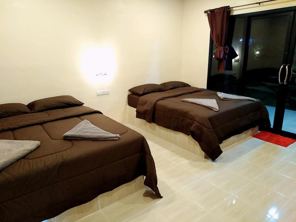 เฟรนด์แคมป์ Villa Khao Kho Exteriör bild