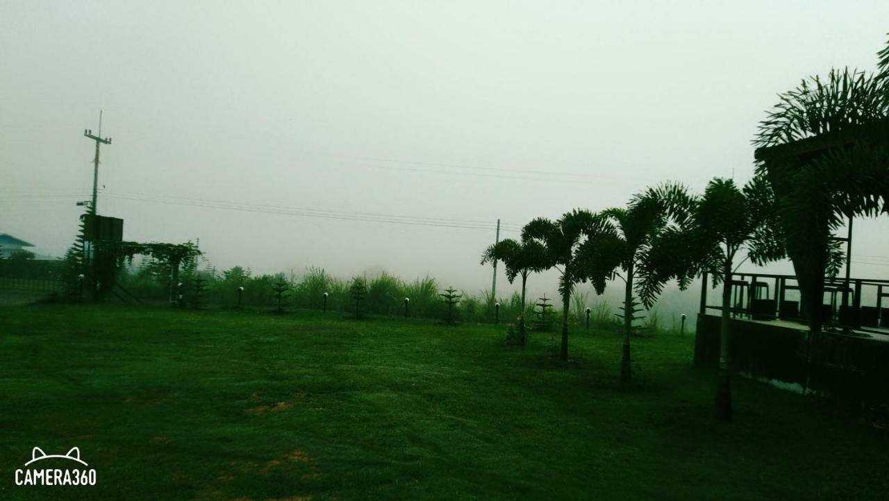 เฟรนด์แคมป์ Villa Khao Kho Exteriör bild