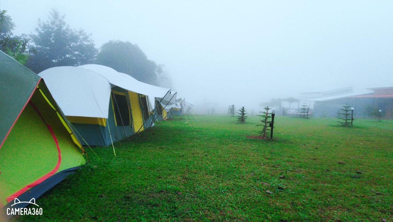 เฟรนด์แคมป์ Villa Khao Kho Exteriör bild